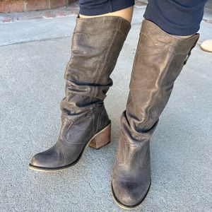 Steve Madden cowboy boots. 👢👢